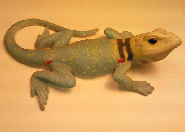 (image for) Collarded Hand Painted 5-inch Figurine Lizard