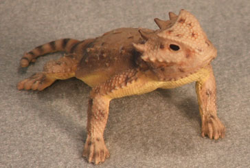 Round-Tailed Horned Lizard Hand-Painted Figurines - Click Image to Close